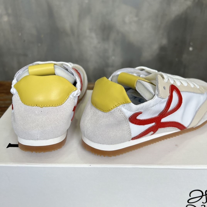 Loewe Sneakers